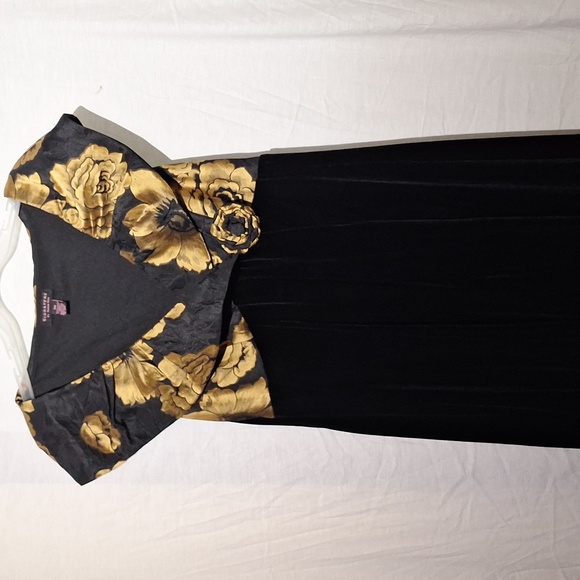 Robbie Bee Dresses & Skirts - Formal Maxi Dress, Black And Gold, Floral Rose Design, Robbie Bee, Sz 16, NWOT